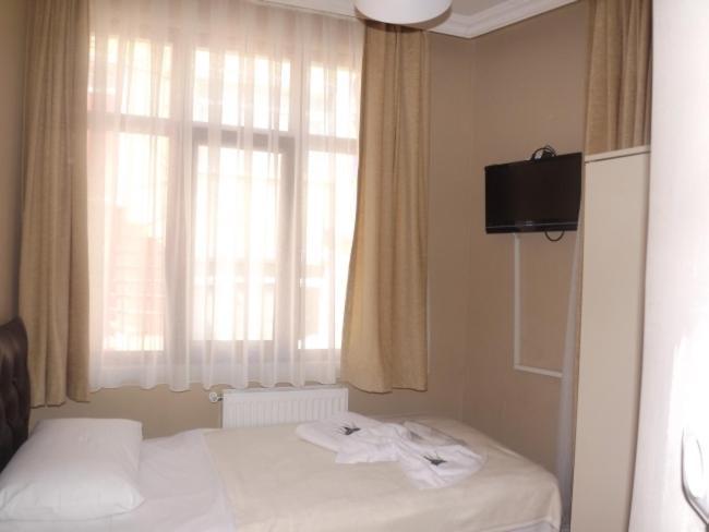 اسطنبول Kral Mert Hotel الغرفة الصورة